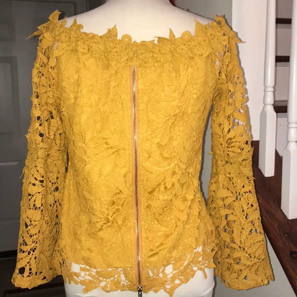 Yellow Lace Work Top With Back Zipper Sz L π - Picture 6 of 7